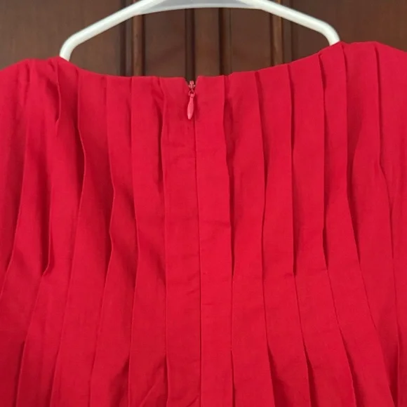 TCEC Red Sleeveless Pleated Top Size S NWT - Picture 5 of 12